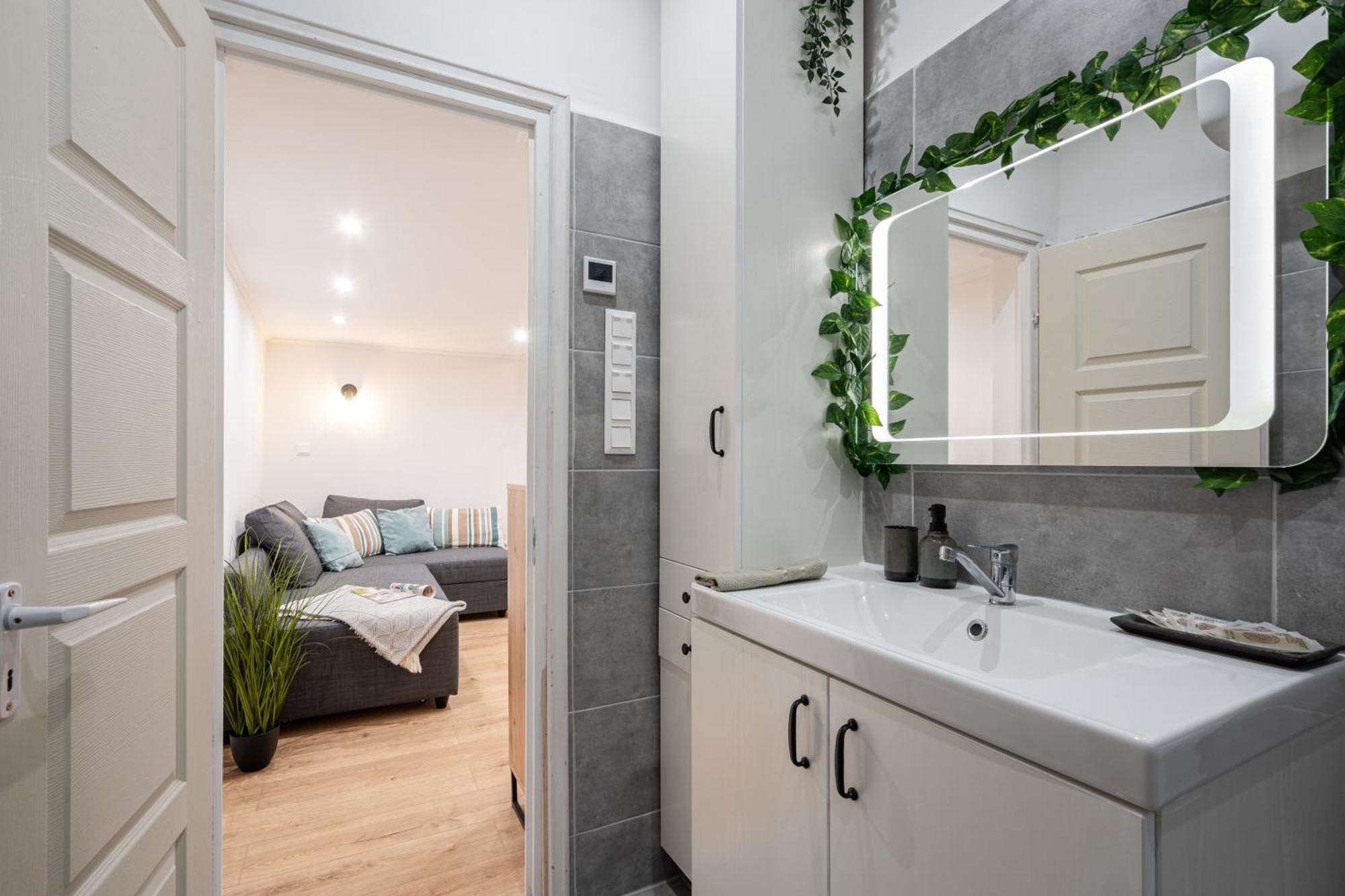 Mira Apartman *